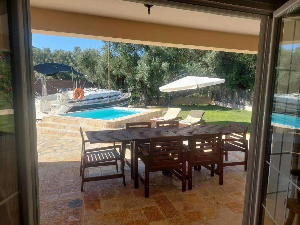 Villa Morris نيدري المظهر الخارجي الصورة